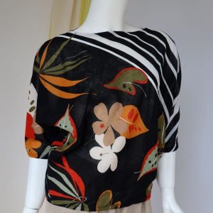 Bluza vintage anii 80 neagra flori frunze